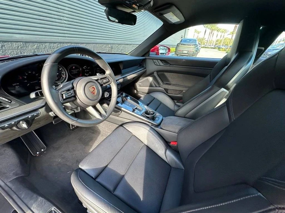 2024 Porsche 992 Carrera GTS - Image 4 of 5