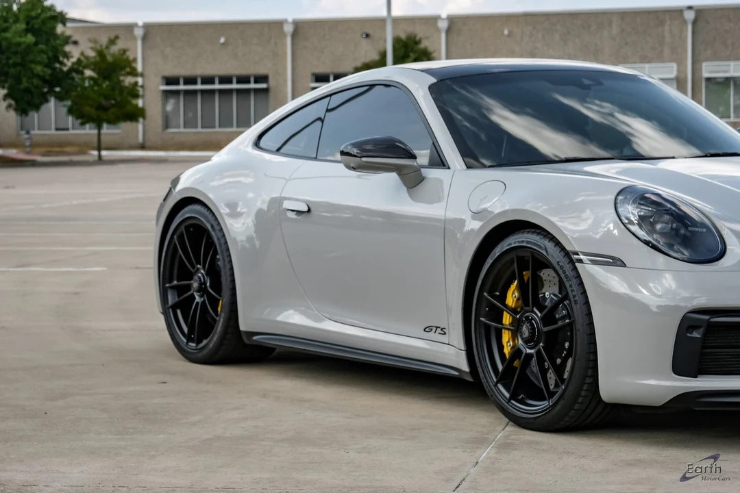 2024 Porsche 992 Carrera GTS - Image 25 of 31