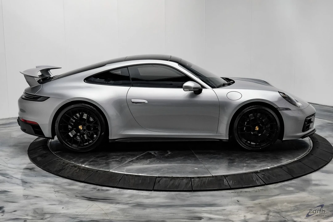 2024 Porsche 992 Carrera GTS - Image 21 of 31