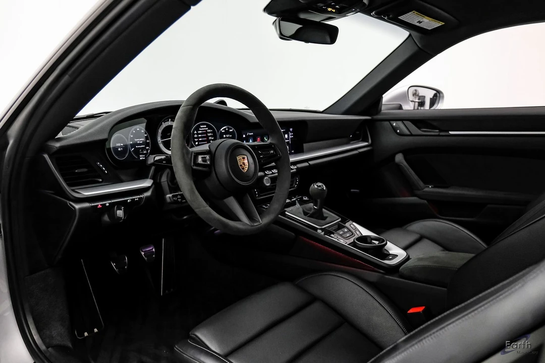 2024 Porsche 992 Carrera GTS - Image 2 of 31