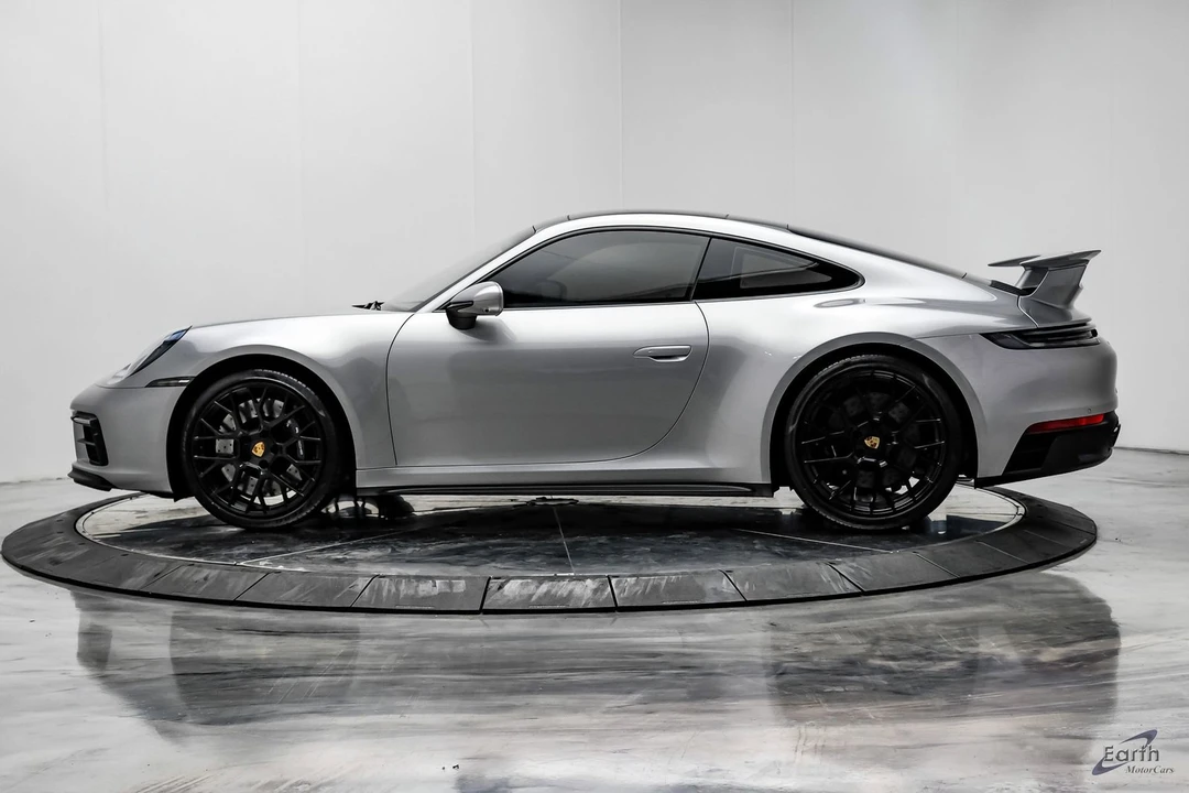 2024 Porsche 992 Carrera GTS - Image 7 of 31