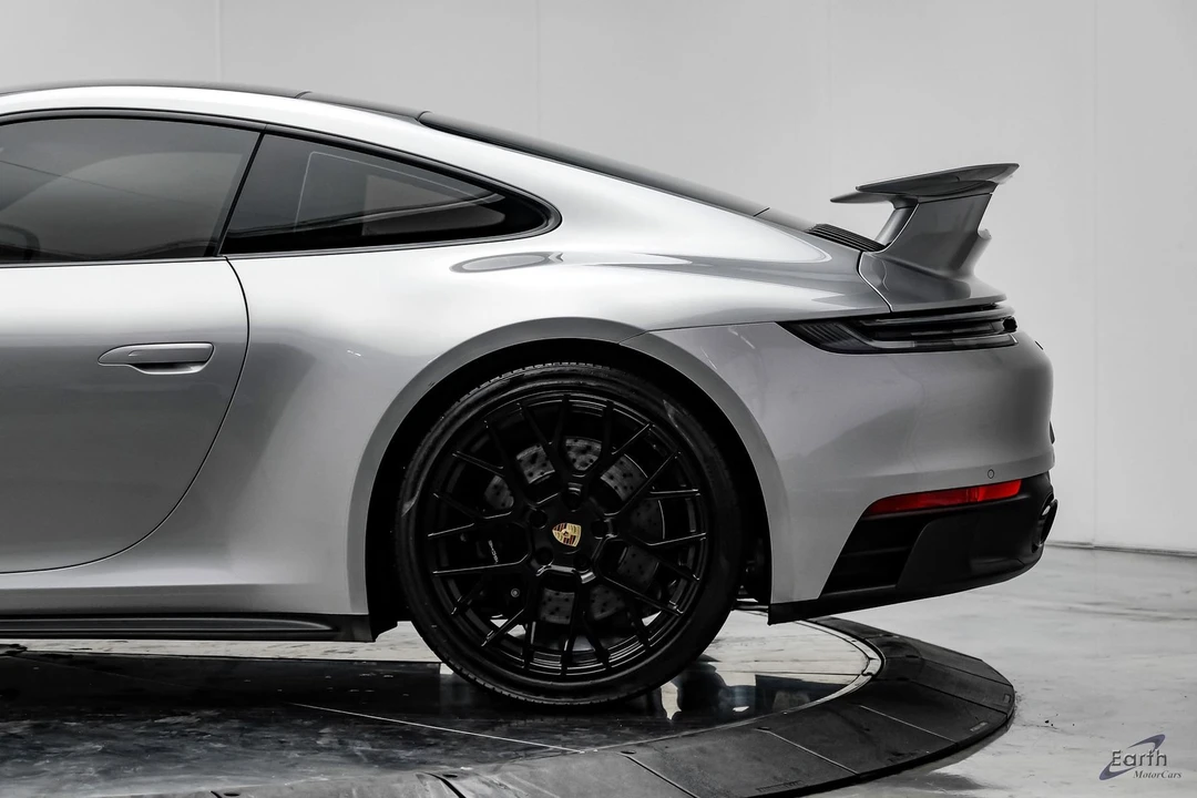2024 Porsche 992 Carrera GTS - Image 10 of 31