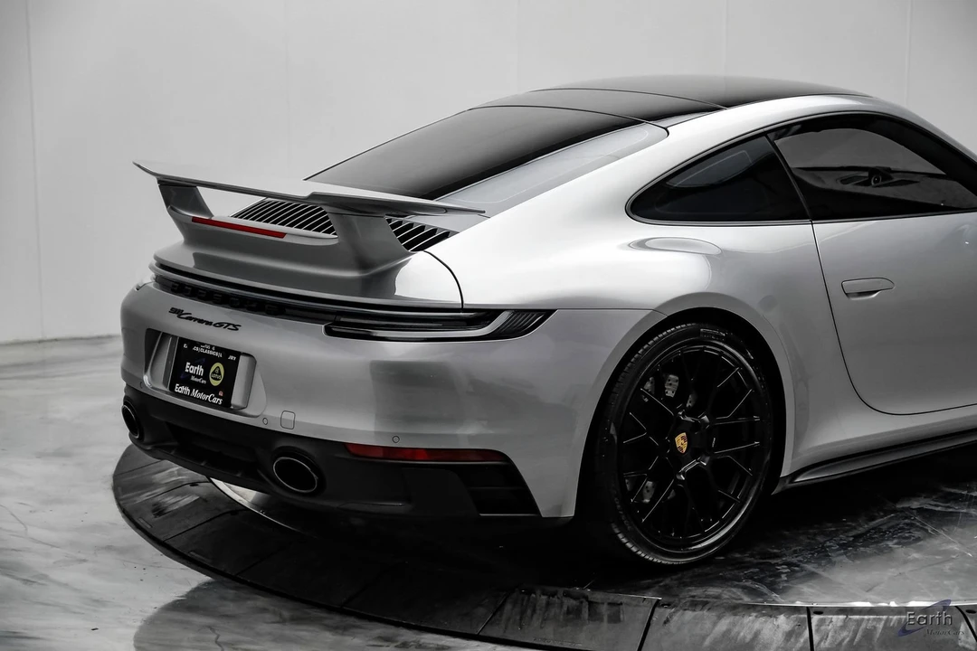 2024 Porsche 992 Carrera GTS - Image 19 of 31