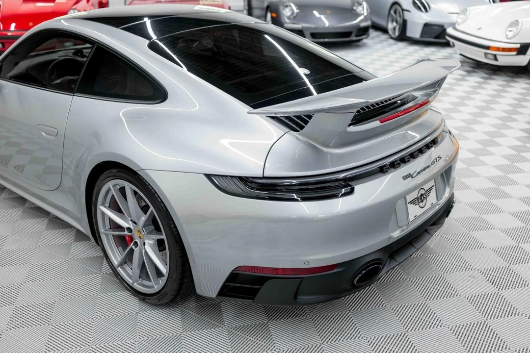 2024 Porsche 992 Carrera GTS - Image 24 of 31