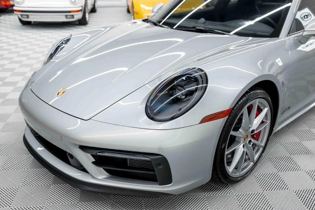 2024 Porsche 992 Carrera GTS - Image 12 of 31