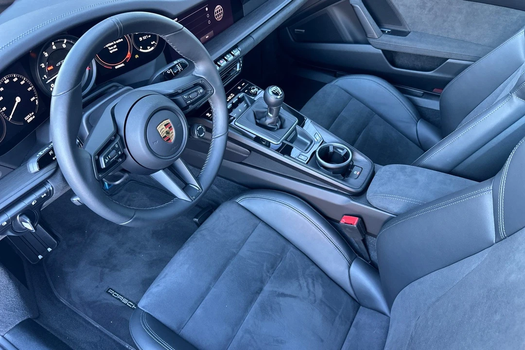 2024 Porsche 992 Carrera GTS - Image 4 of 31