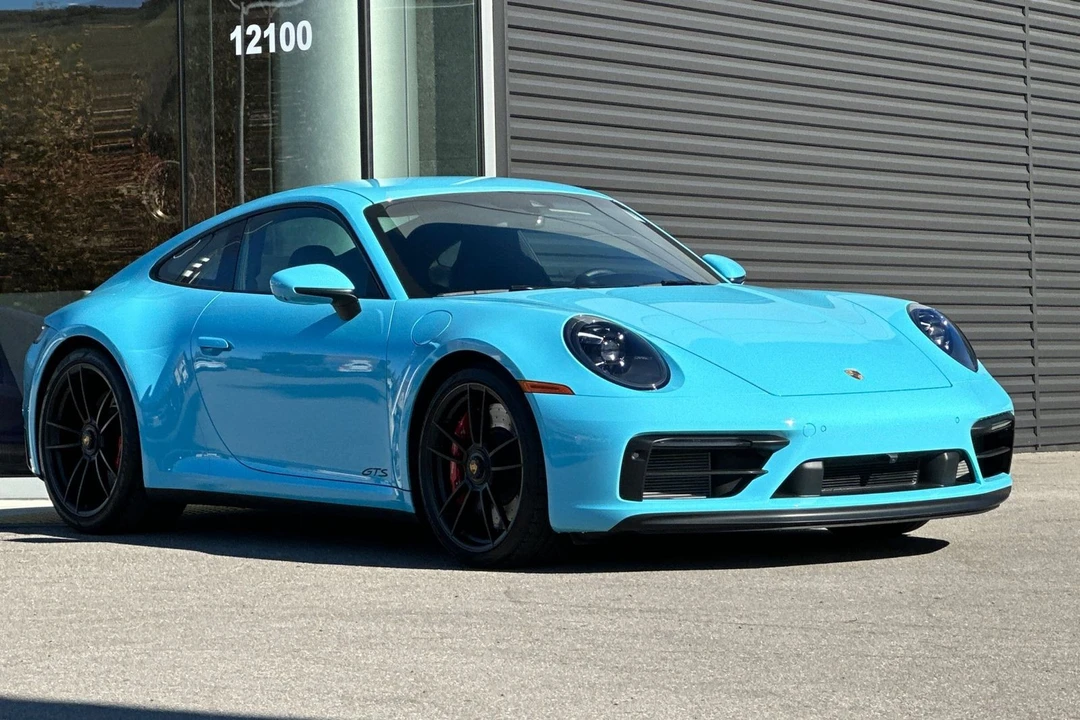 2024 Porsche - Image 10 of 31