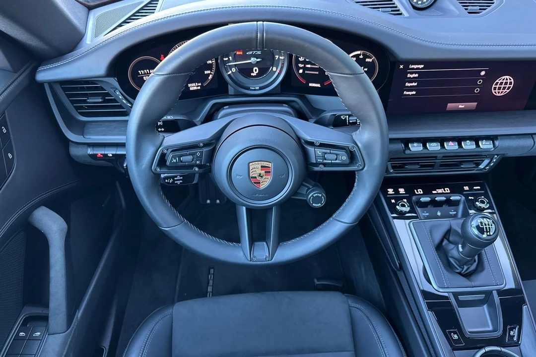 2024 Porsche - Image 16 of 31