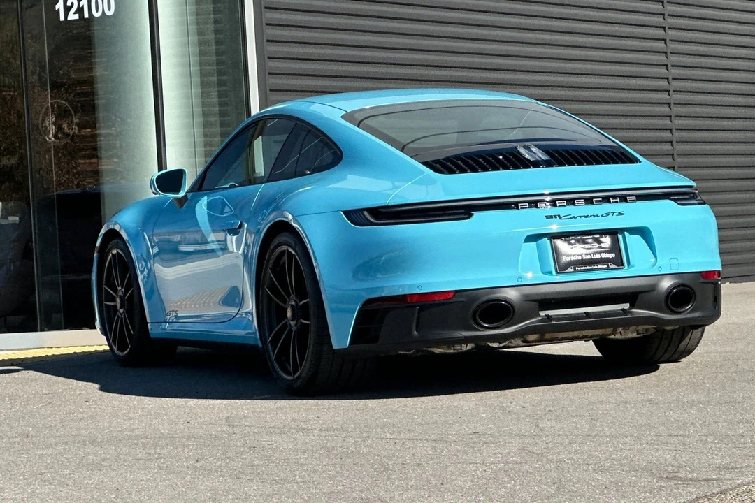 2024 Porsche - Image 3 of 31