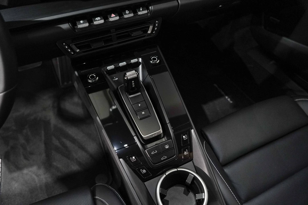 2024 Porsche 992 Carrera GTS - Image 12 of 31