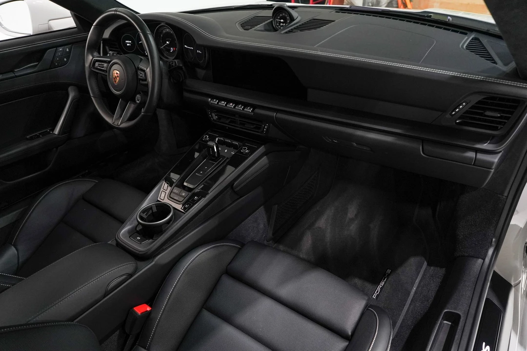 2024 Porsche 992 Carrera GTS - Image 16 of 31