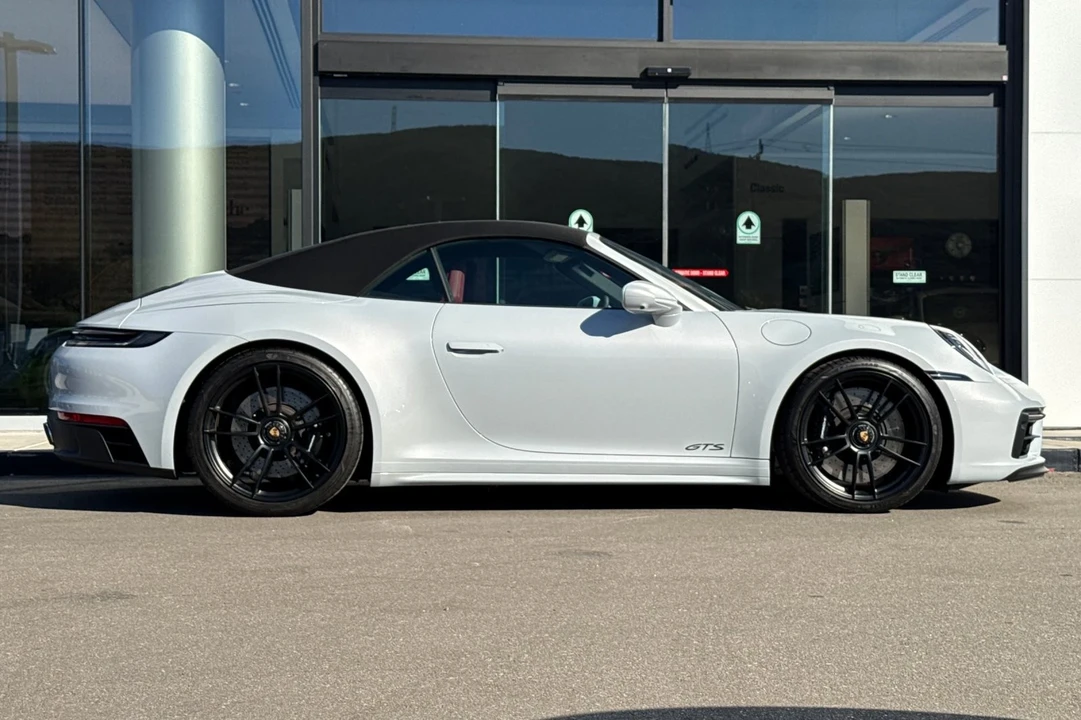 2024 Porsche 992 Carrera GTS - Image 9 of 21