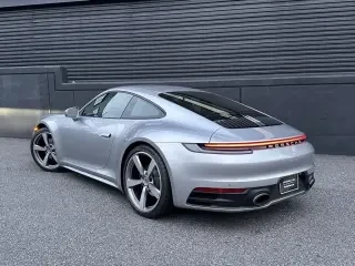 2024 Porsche 992 Carrera - Image 3 of 4
