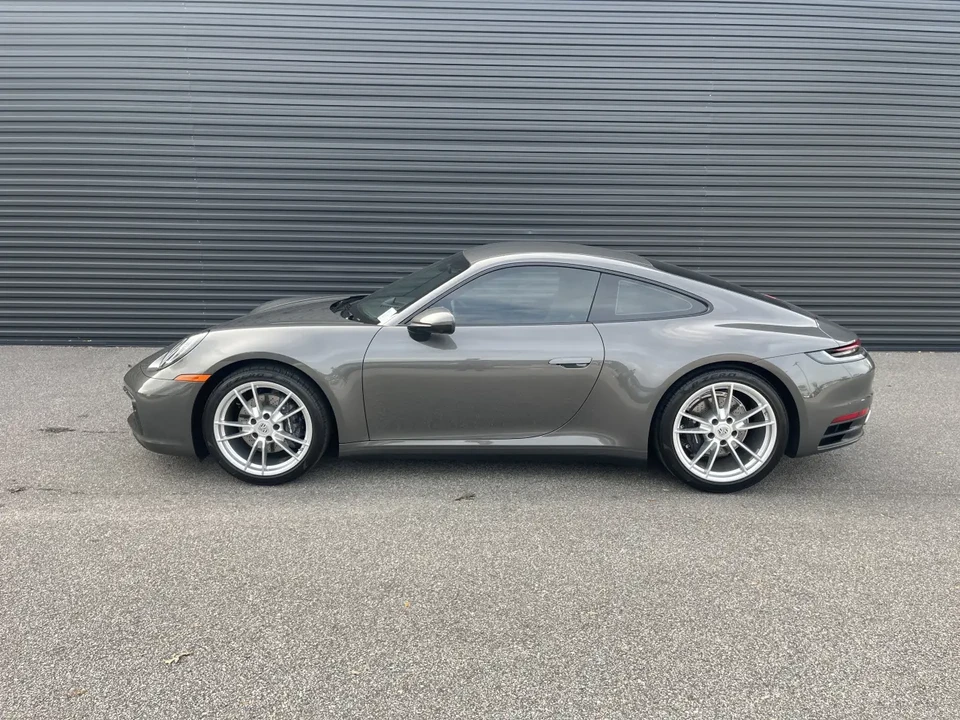 2024 Porsche 992 Carrera - Image 2 of 7