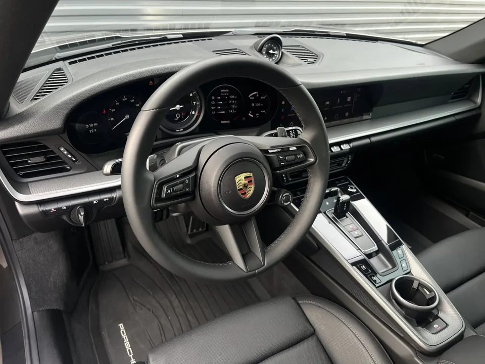 2024 Porsche 992 Carrera - Image 4 of 7