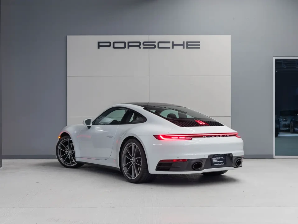 2024 Porsche 992 Carrera - Image 4 of 7