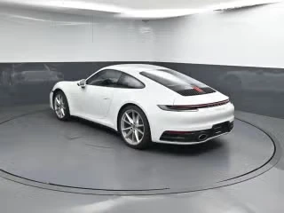 2024 Porsche 992 Carrera - Image 17 of 31