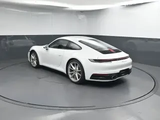 2024 Porsche 992 Carrera - Image 21 of 31
