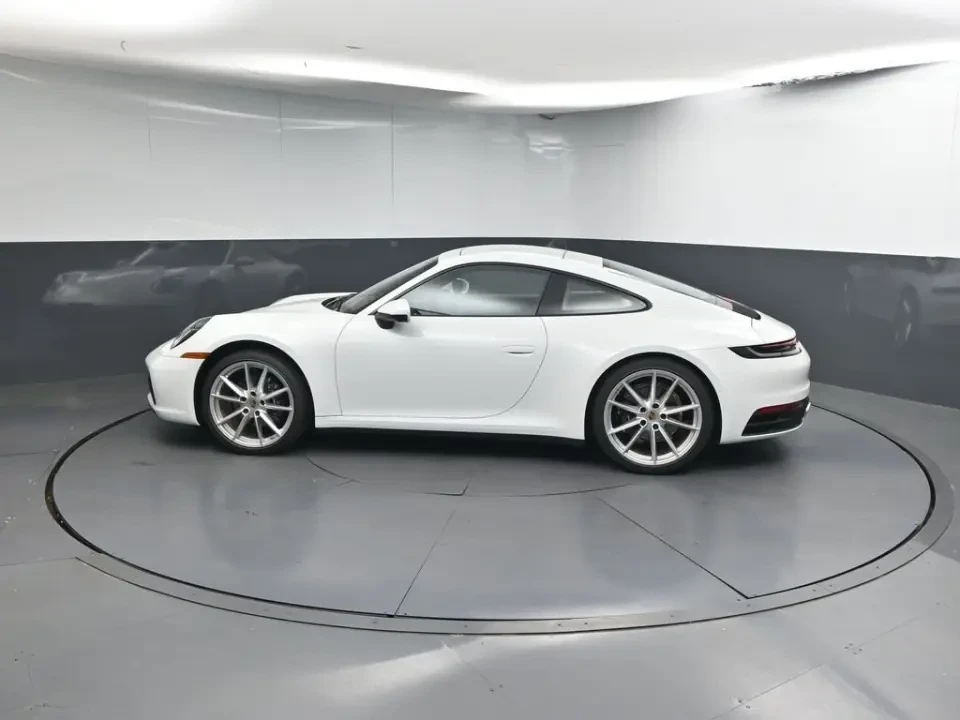 2024 Porsche 992 Carrera - Image 15 of 31
