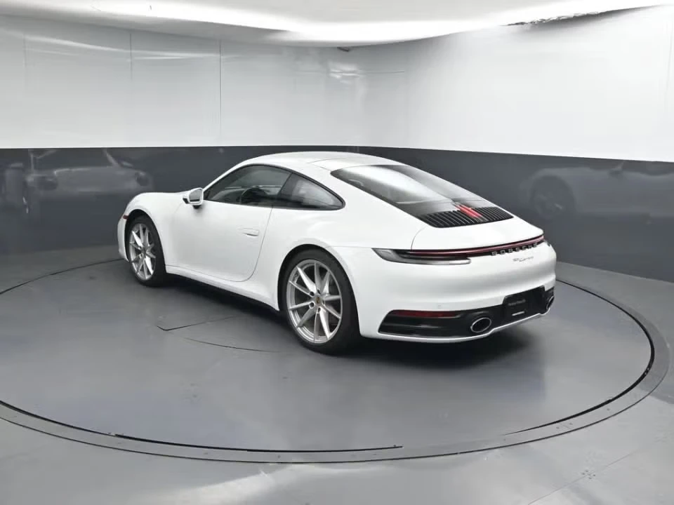 2024 Porsche 992 Carrera - Image 19 of 31