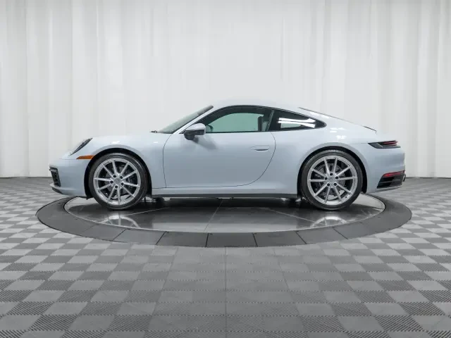2024 Porsche 992 Carrera - Image 14 of 31