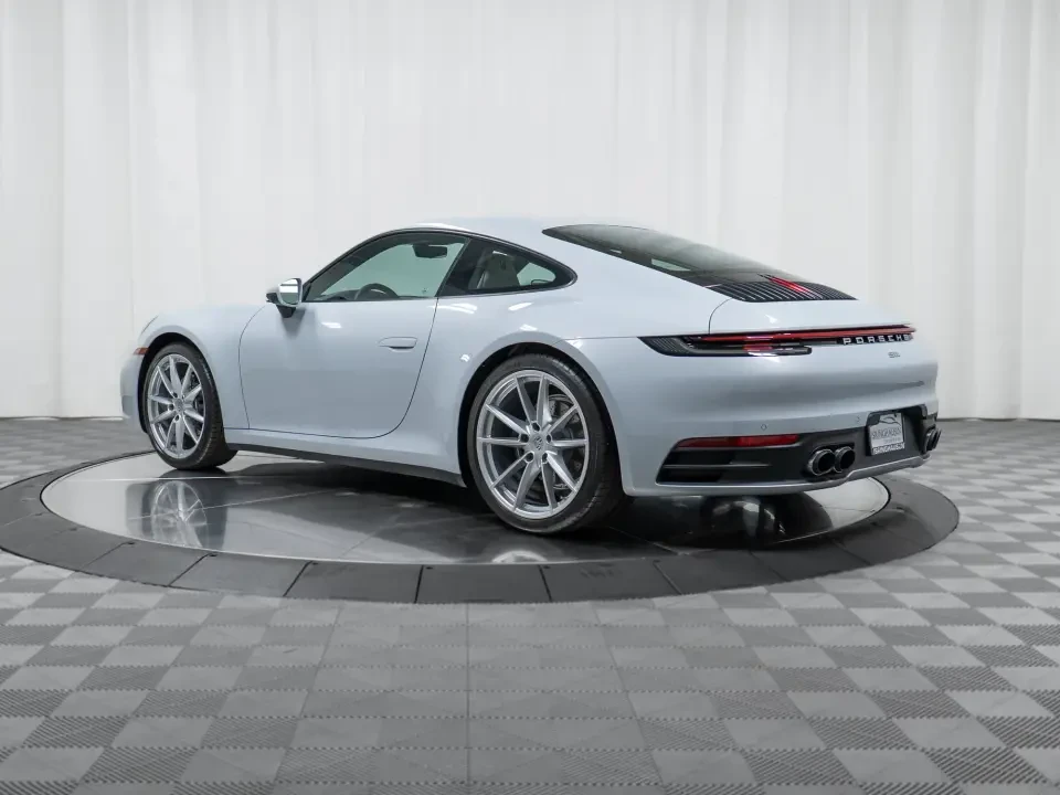 2024 Porsche 992 Carrera - Image 23 of 31