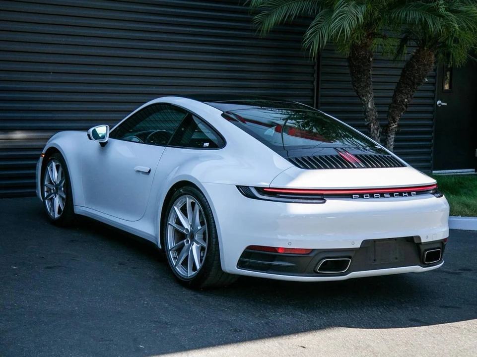 2024 Porsche 992 Carrera - Image 3 of 5