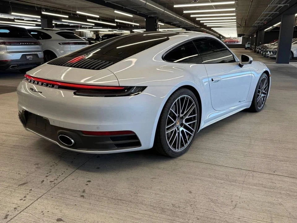 2024 Porsche 992 Carrera - Image 4 of 5