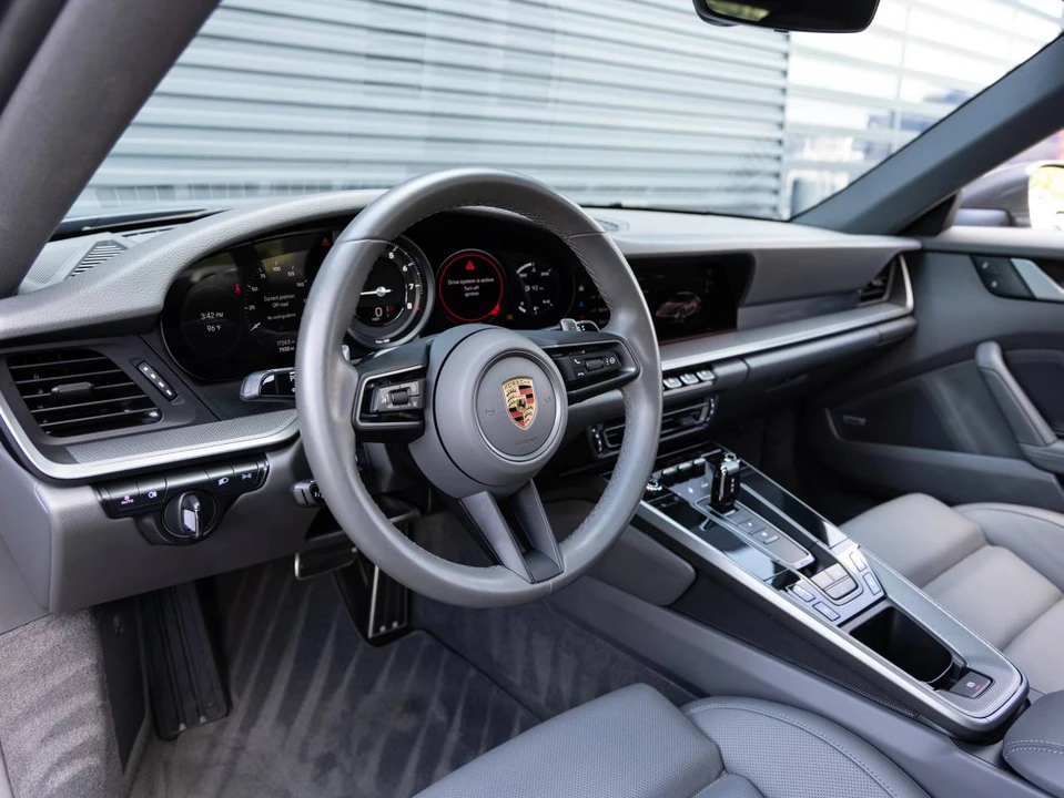 2024 Porsche 992 Carrera - Image 4 of 5