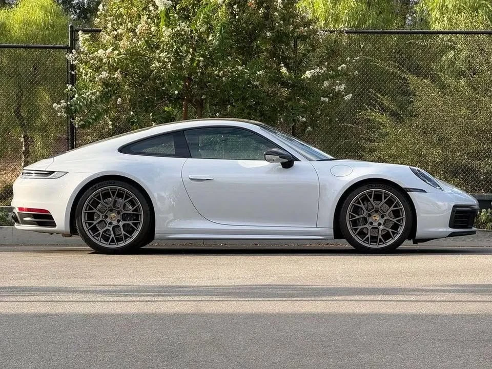 2024 Porsche 992 Carrera - Image 8 of 20