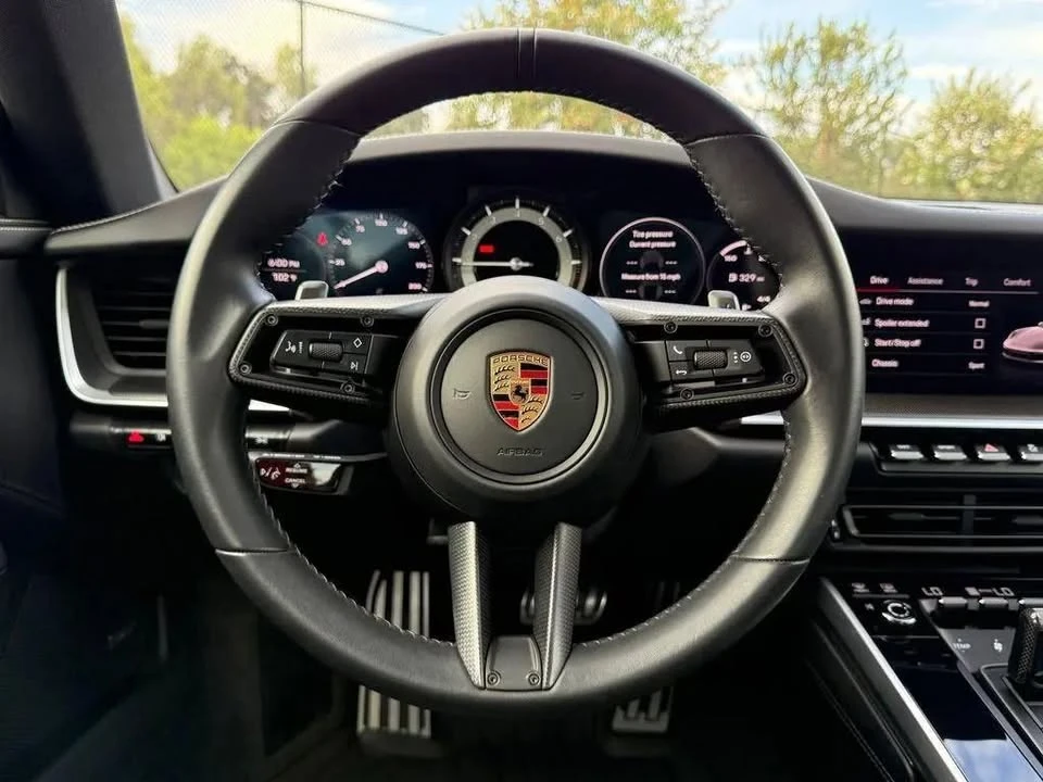 2024 Porsche 992 Carrera - Image 16 of 20