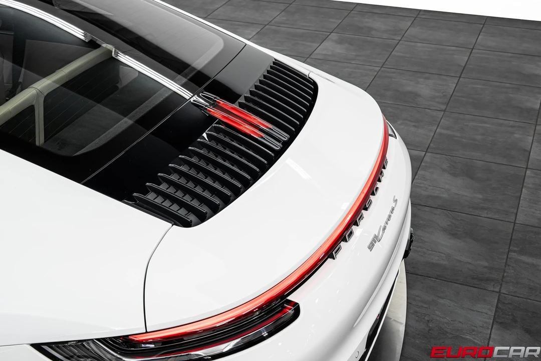 2024 Porsche 992 Carrera S - Image 17 of 31