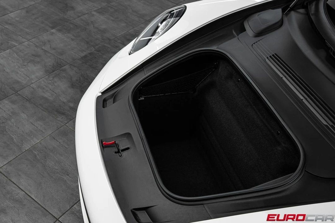 2024 Porsche 992 Carrera S - Image 10 of 31