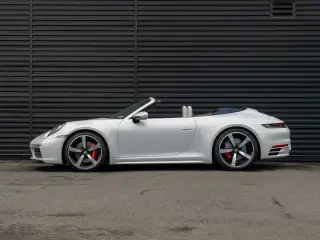 2024 Porsche 992 Carrera S - Image 13 of 31