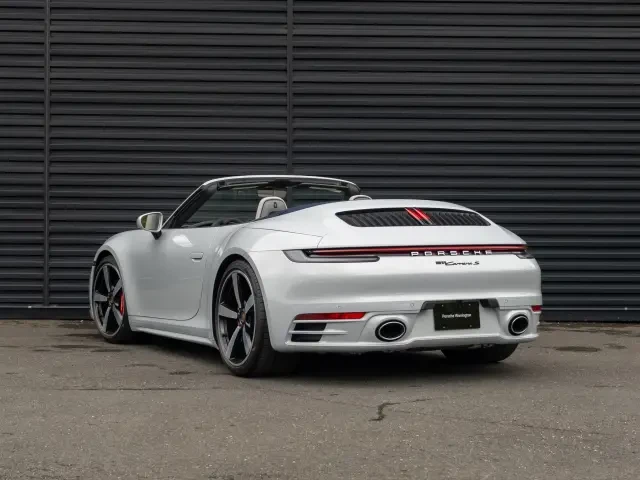 2024 Porsche 992 Carrera S - Image 22 of 31
