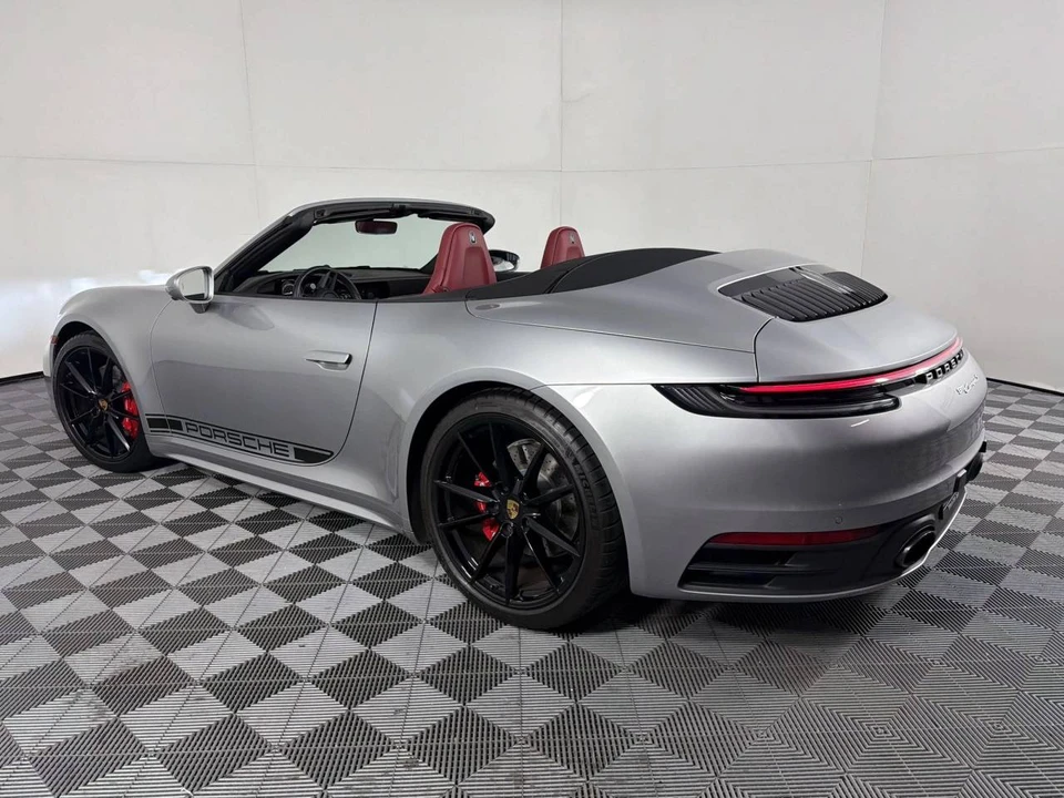 2024 Porsche 992 Carrera S - Image 3 of 5