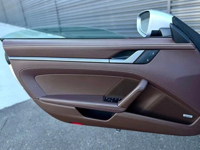 2024 Porsche 992 Carrera S - Image 13 of 31