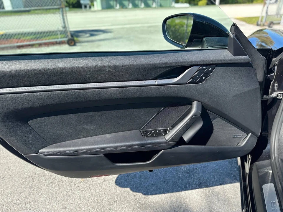 2024 Porsche 992 Carrera S - Image 21 of 31