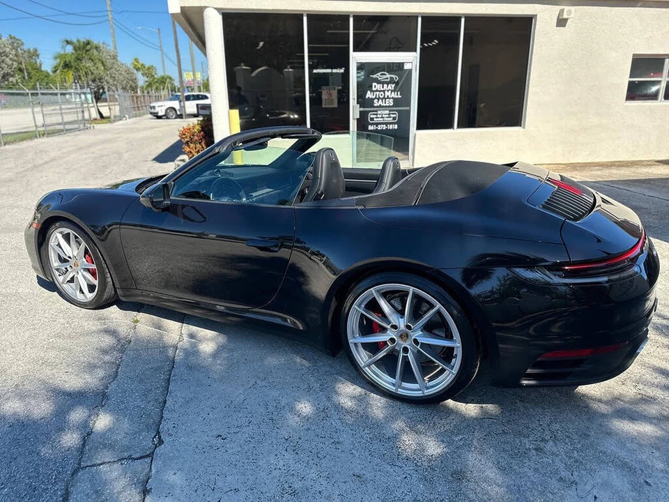 2024 Porsche 992 Carrera S - Image 17 of 31