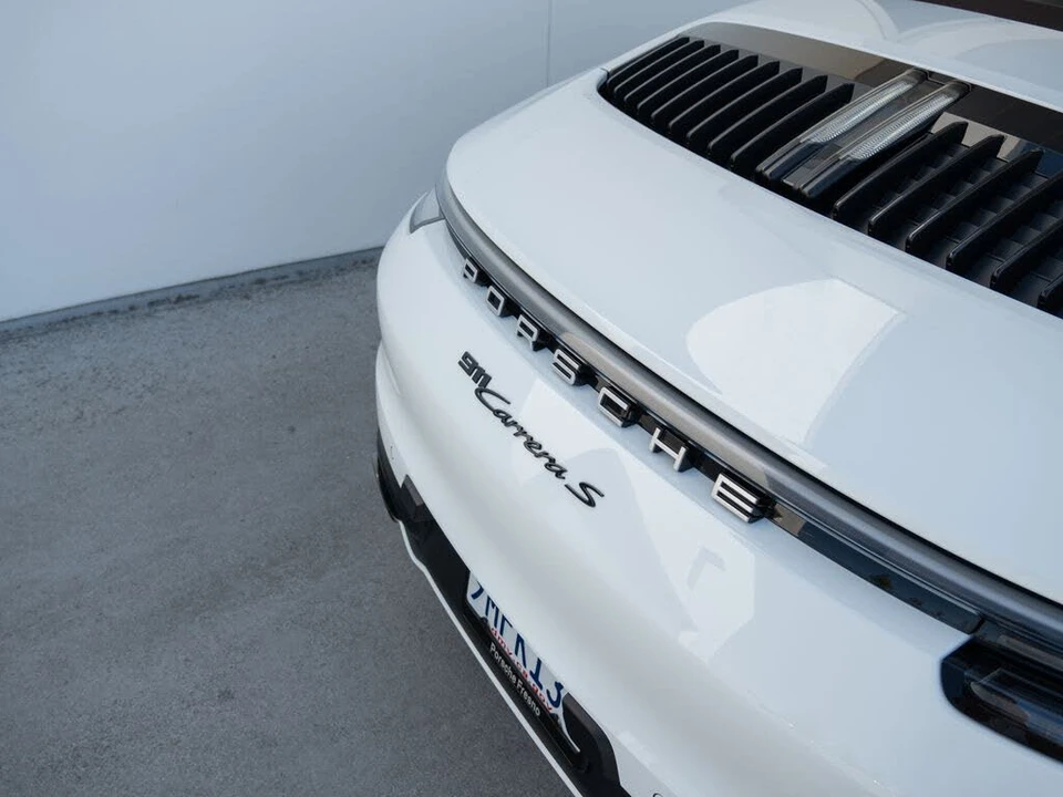 2024 Porsche 992 Carrera S - Image 21 of 31