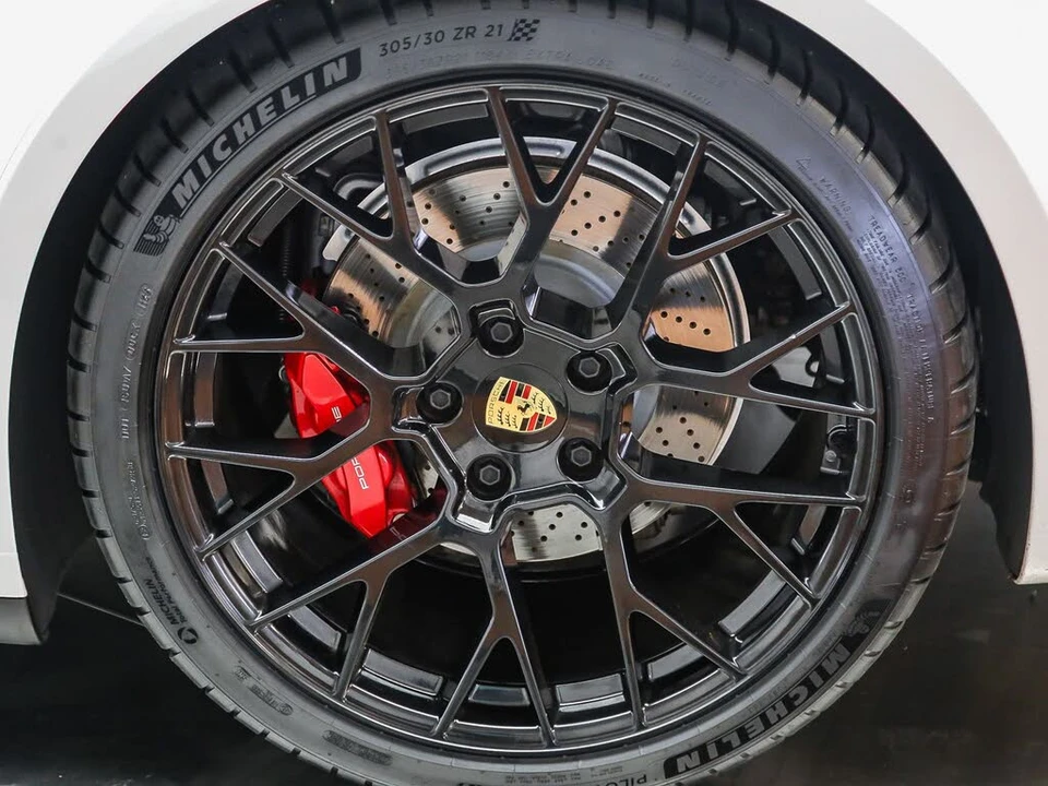2024 Porsche 992 Carrera S - Image 15 of 31