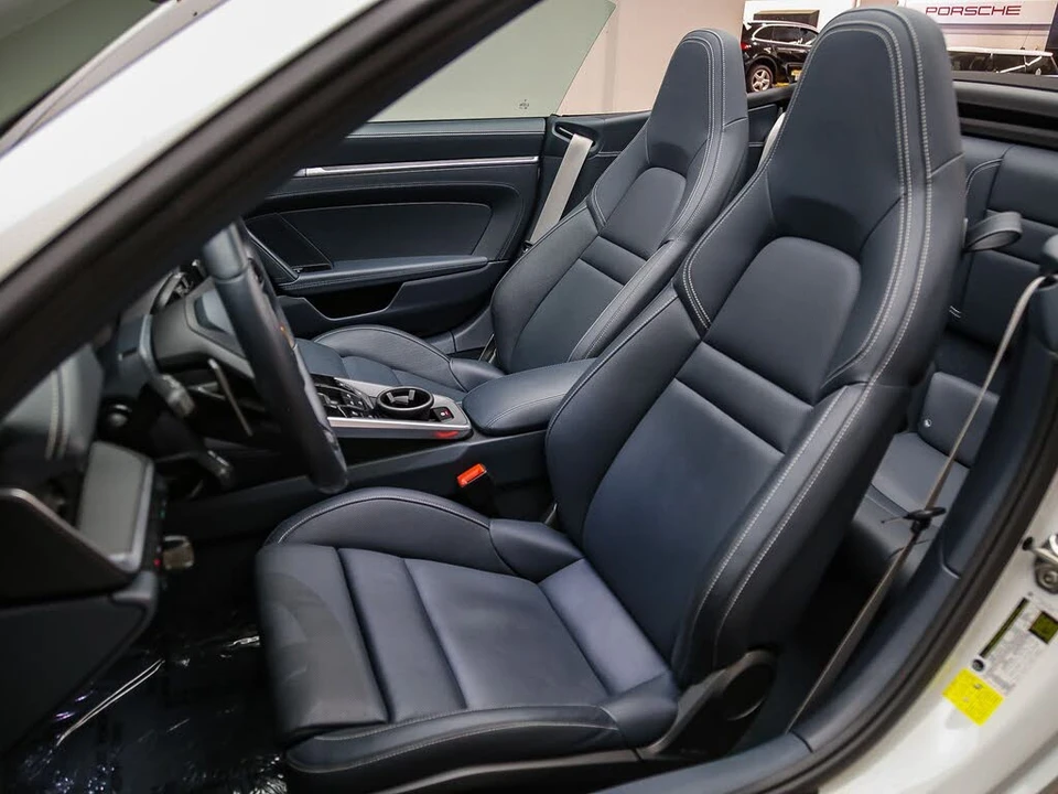 2024 Porsche 992 Carrera S - Image 10 of 31