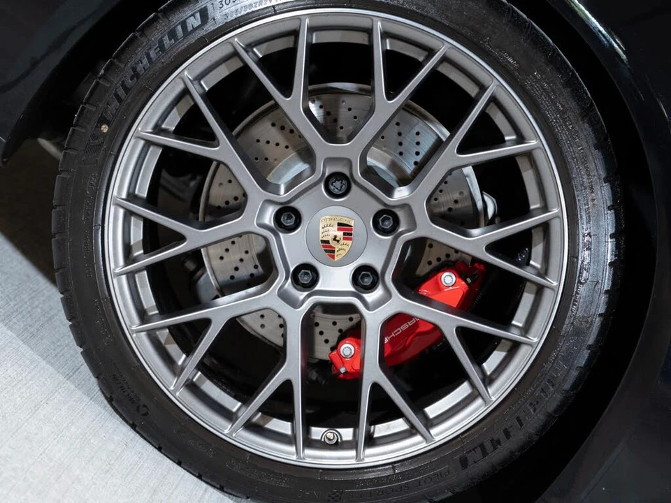 2024 Porsche 992 Carrera S - Image 11 of 27