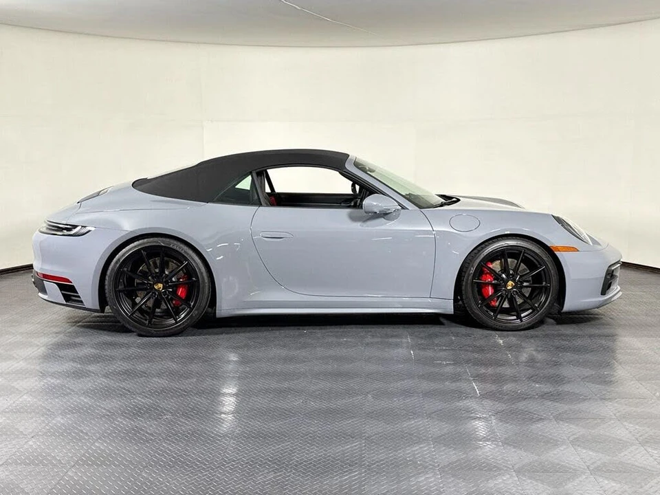 2024 Porsche 992 Carrera S - Image 8 of 31