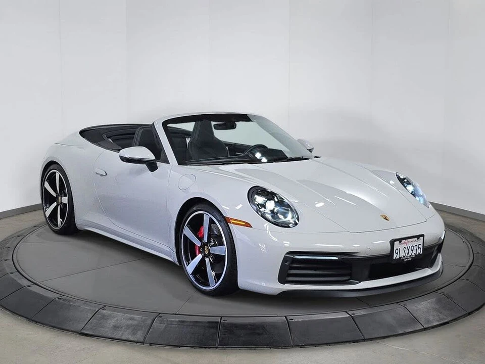 2024 Porsche 992 Carrera S - Image 9 of 31