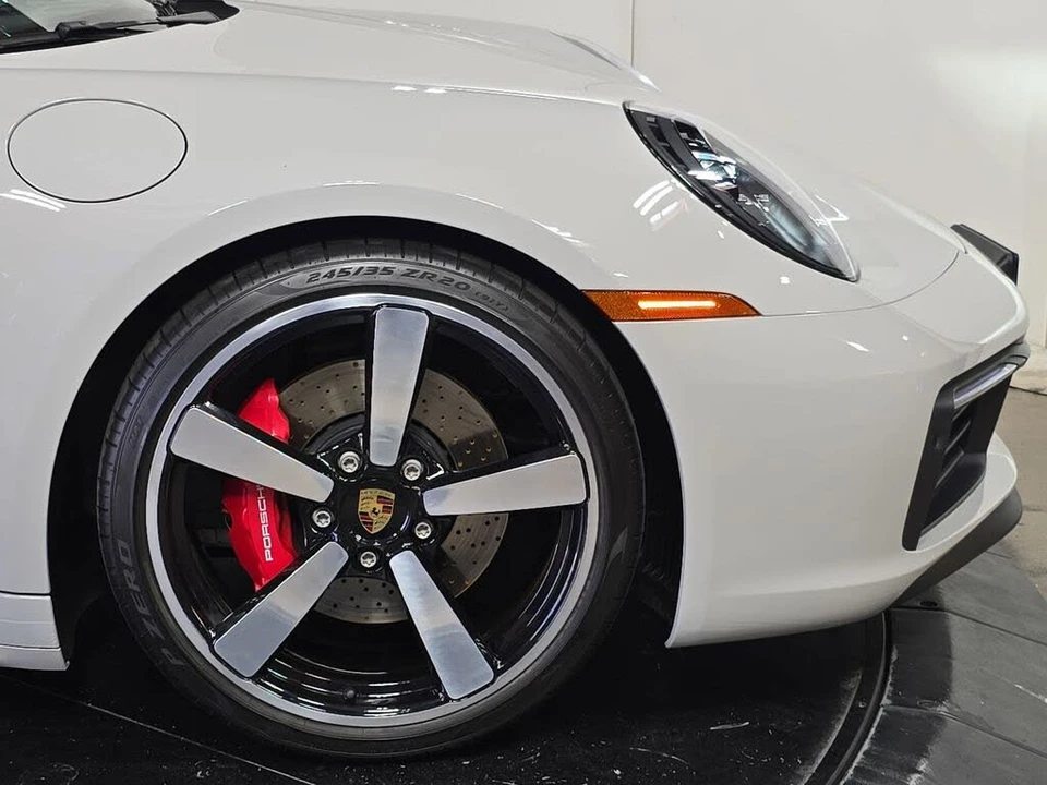 2024 Porsche 992 Carrera S - Image 11 of 31