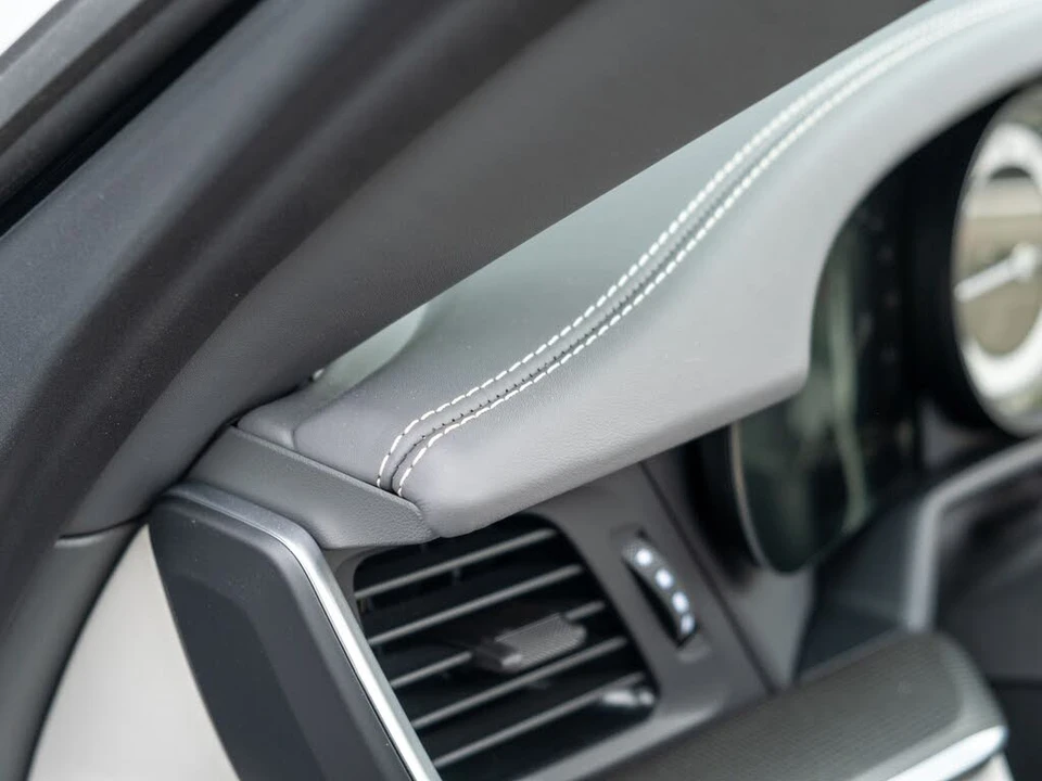2024 Porsche 992 Carrera S - Image 19 of 31