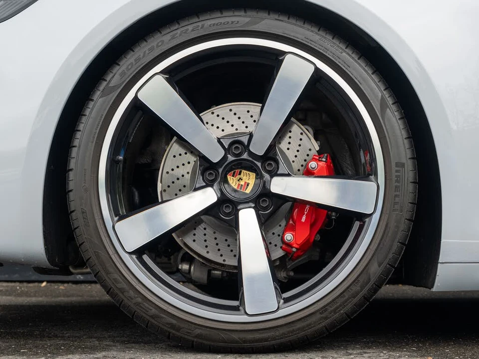 2024 Porsche 992 Carrera S - Image 14 of 31