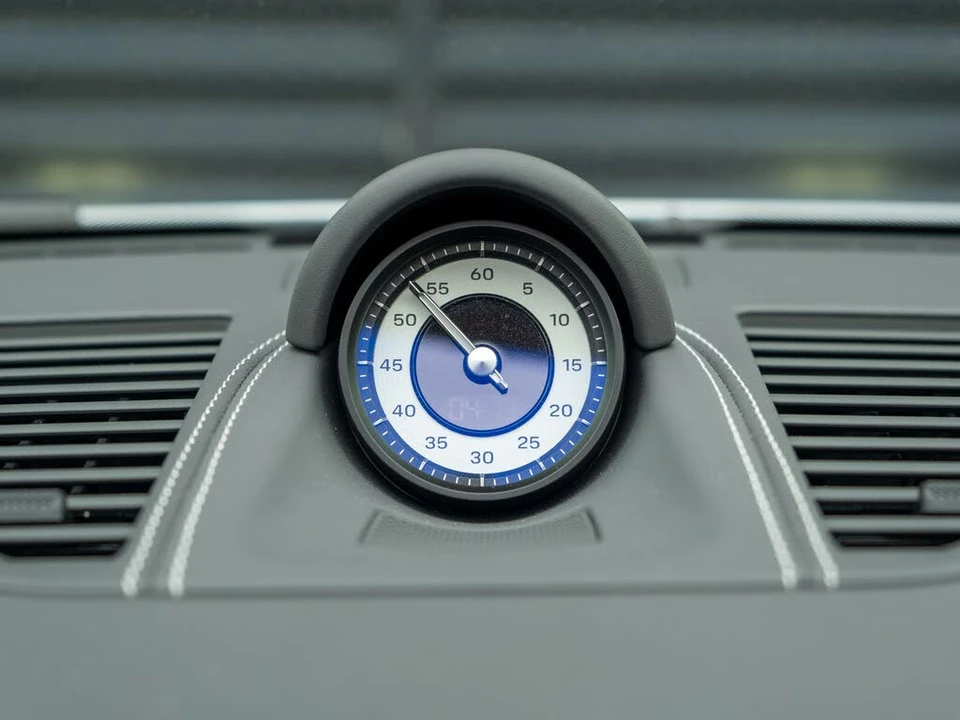 2024 Porsche 992 Carrera S - Image 27 of 31