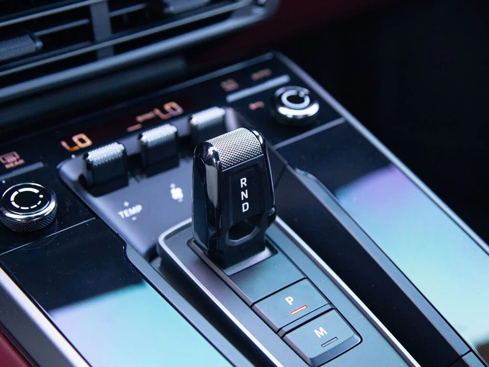 2024 Porsche 992 Carrera S - Image 22 of 28